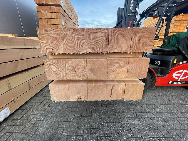Douglas balken fijnbezaagd 4000x200x200mm (14x) - afbeelding 3 van  4