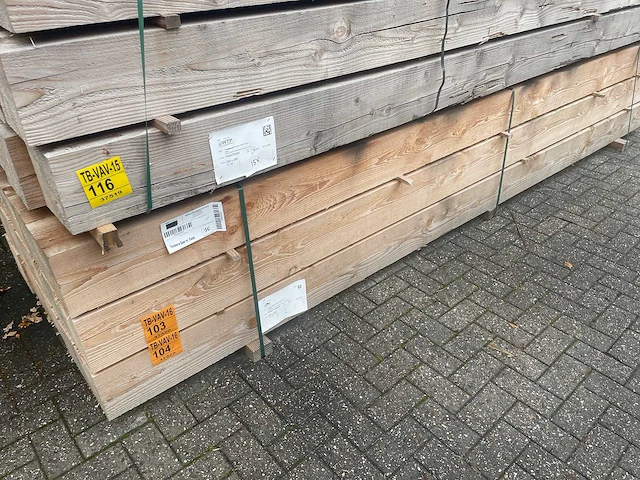 Douglas balken fijnbezaagd 4000x200x200mm (5x) - afbeelding 4 van  4