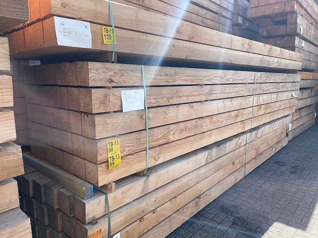 Douglas balken fijnbezaagd 5000x150x150mm (18x) - afbeelding 4 van  4