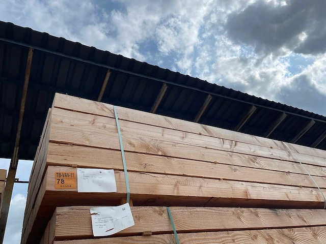 Douglas balken fijnbezaagd 5000x150x150mm (35x) - afbeelding 4 van  4