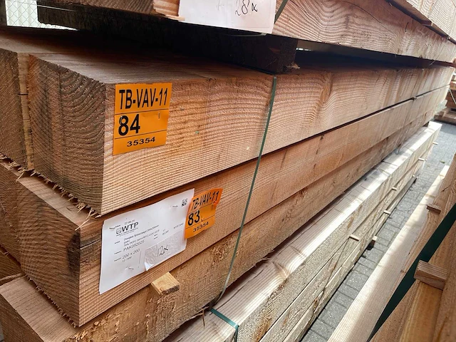 Douglas balken fijnbezaagd 5000x200x200mm (4x) - afbeelding 4 van  4