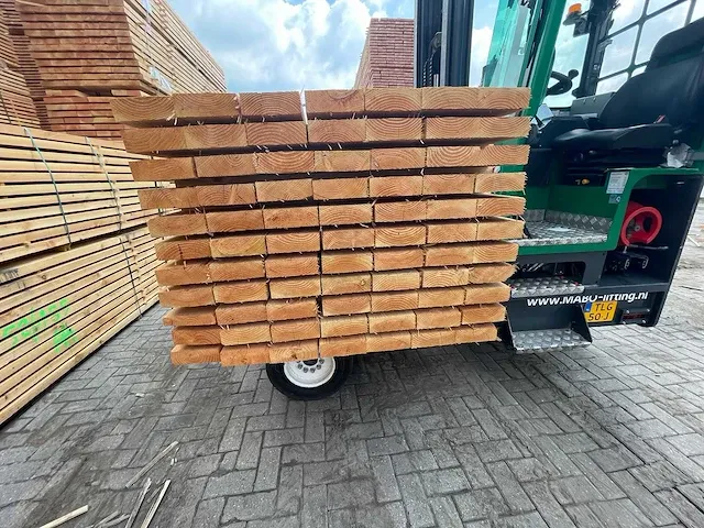 Douglas balken fijnbezaagd 50x150mm, lengte 400cm (42x) - afbeelding 3 van  3