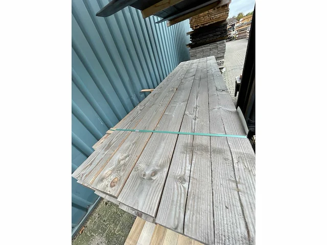 Douglas balken fijnbezaagd 63x160mm, lengte 300cm - afbeelding 1 van  2