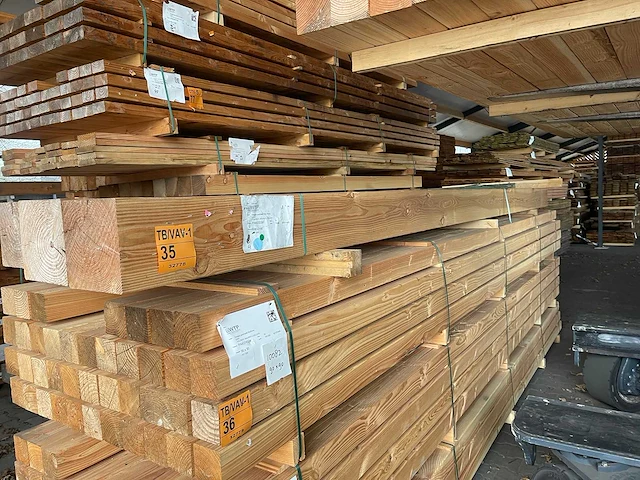 Douglas balken geschaafd 190x190mm, lengte 500cm (4x) - afbeelding 2 van  3