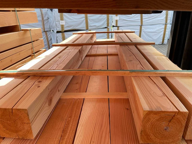 Douglas balken geschaafd 2500x140x140mm (11x) - afbeelding 1 van  3