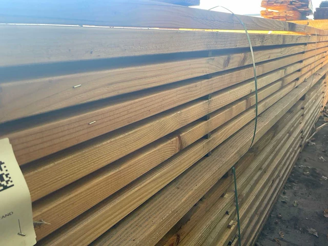 Douglas balken geschaafd 5000x100x40mm (65x) - afbeelding 2 van  3