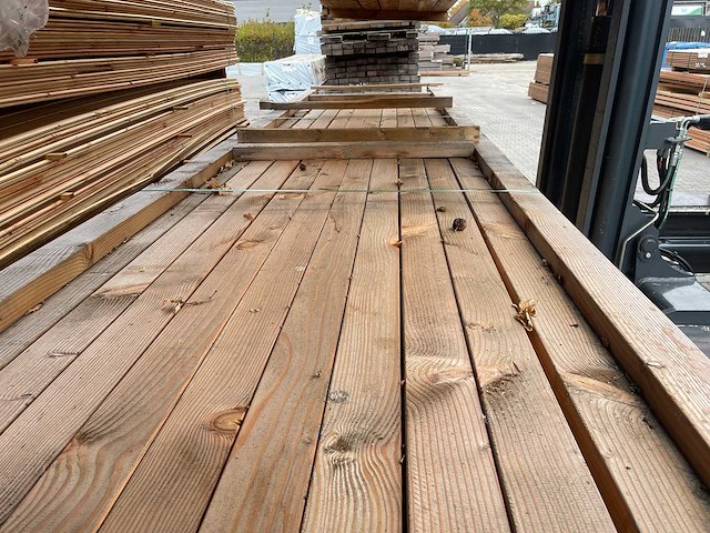 Douglas balken geschaafd 5000x90x45mm (50x) - afbeelding 1 van  3