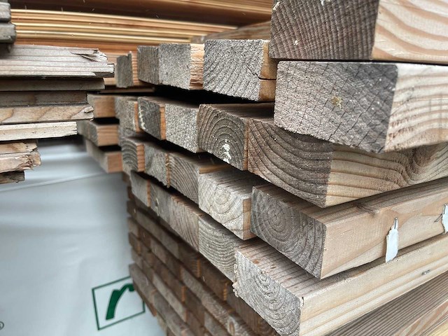 Douglas balken geschaafd 5000x90x45mm (50x) - afbeelding 3 van  3