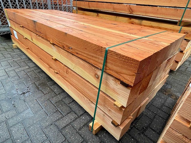 Douglas blaken fijnbezaagd 3000x150x150mm (14x) - afbeelding 4 van  4