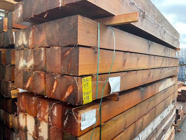 Douglas blaken fijnbezaagd 4000x200x200mm (5x) - afbeelding 4 van  4