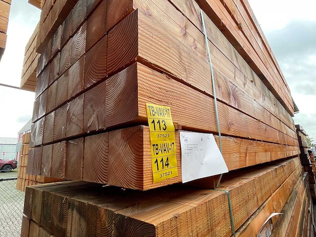 Douglas blaken fijnbezaagd 5000x150x150mm (21x) - afbeelding 4 van  4