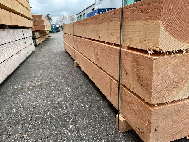 Douglas blaken fijnbezaagd 5000x200x200mm (10x) - afbeelding 2 van  4