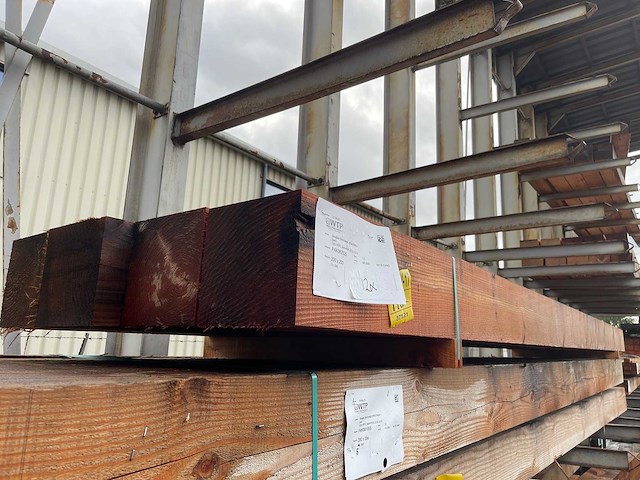 Douglas blaken fijnbezaagd 5000x200x200mm (4x) - afbeelding 4 van  4