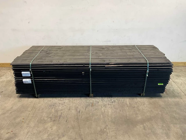 Douglas blokhutprofiel 300x19,5x2,8 cm zwart (30x) - afbeelding 1 van  7
