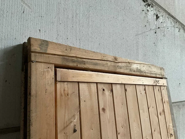 Douglas buitendeur in kozijn 200x95 cm - afbeelding 2 van  4