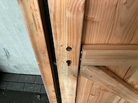 Douglas buitendeur in kozijn 215x120 cm - afbeelding 4 van  4