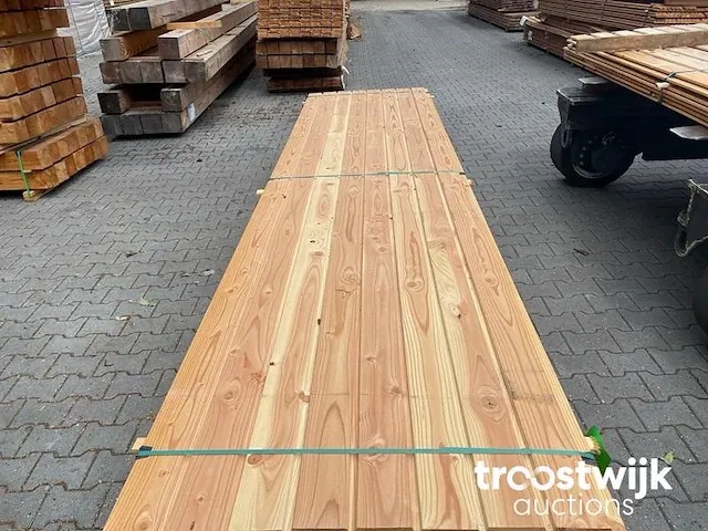 Douglas channelsiding 18x142mm, lengte 300cm - afbeelding 1 van  3