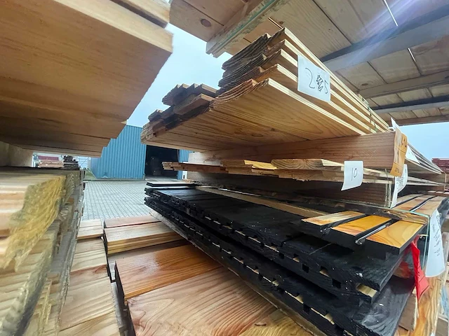 Douglas channelsiding 3000-5000x137x18mm (35x) - afbeelding 3 van  3