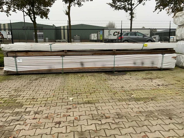 Douglas constructie balken tuinhuis (100x) - afbeelding 4 van  4