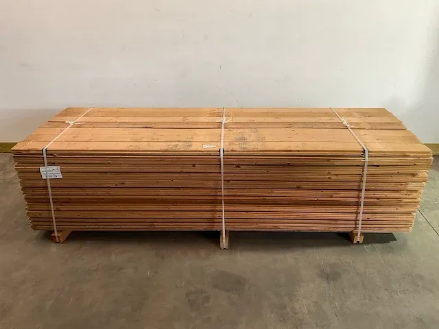 Douglas dakbeschot met mes -en groef 300x14.5x1.8 cm (50x) - afbeelding 1 van  3