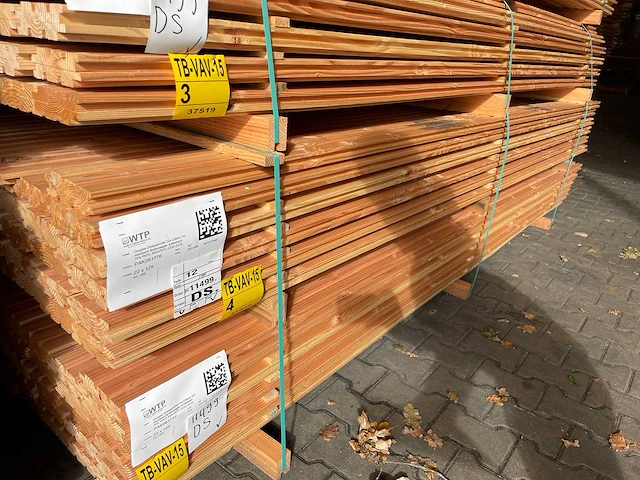Douglas design- triple- deens profiel 3000x142x22mm (84x) - afbeelding 4 van  4