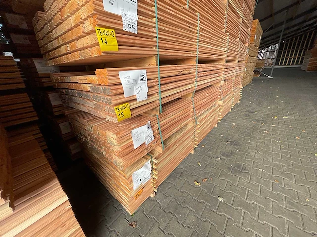 Douglas design- triple- deens profiel, 5000x142x22mm (84x) - afbeelding 4 van  4