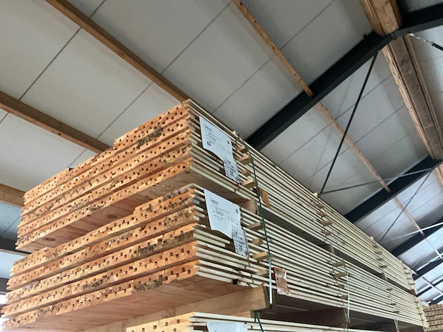 Douglas design tripple deens profiel 22x142mm, lengte 400cm (84x) - afbeelding 4 van  4