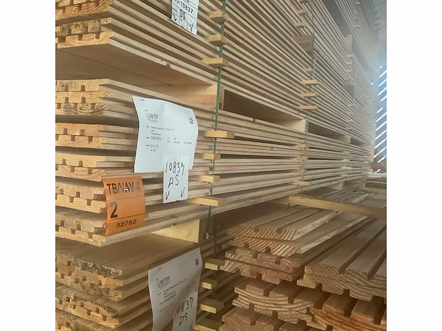 Douglas design/tripple/deens 22x142mm, lengte 400cm (84x) - afbeelding 4 van  4