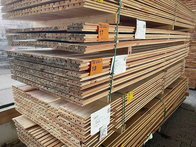 Douglas design/tripple/deens rabat 22x142mm, lengte 300cm (84x) - afbeelding 4 van  4