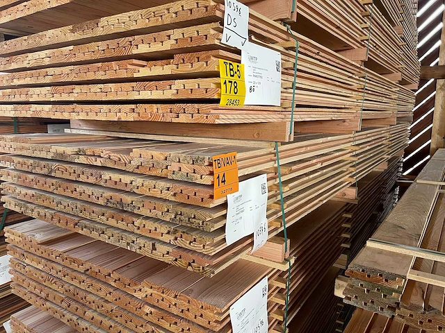 Douglas design/tripple/deens rabat 22x142mm, lengte 400cm (84x) - afbeelding 4 van  4