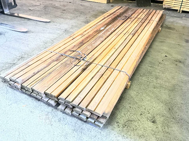 Douglas dubbel rhombusprofiel 300x13,5x2,7 cm (29x) - afbeelding 2 van  4