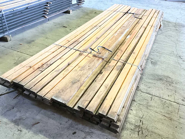 Douglas dubbel rhombusprofiel 300x13,5x2,7 cm (29x) - afbeelding 3 van  4