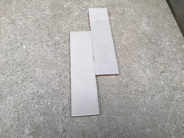 Douglas en jones atelier gris glans wandtegel 6,2x25 cm 9,6 m² - afbeelding 3 van  5