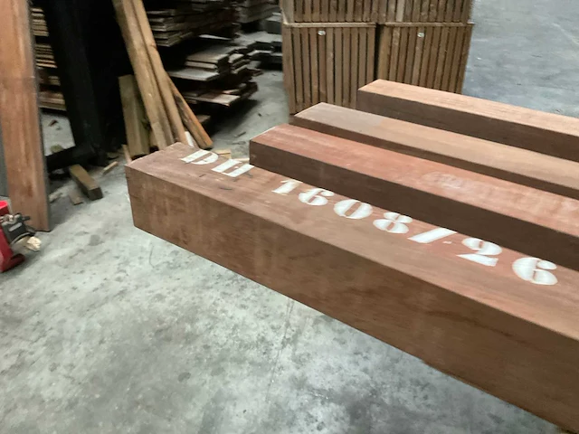 Douglas geschaafde tuinpaal 300x15x15 cm (4x) - afbeelding 9 van  12