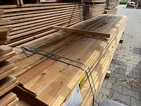Douglas halfhoutsrabat 4000x130x18mm (147x) - afbeelding 1 van  3