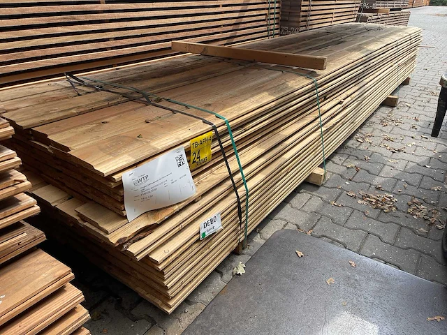 Douglas halfhoutsrabat 4000x130x18mm (147x) - afbeelding 2 van  3