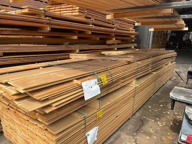 Douglas halfhoutsrabat 5000x130x18mm (111x) - afbeelding 2 van  3