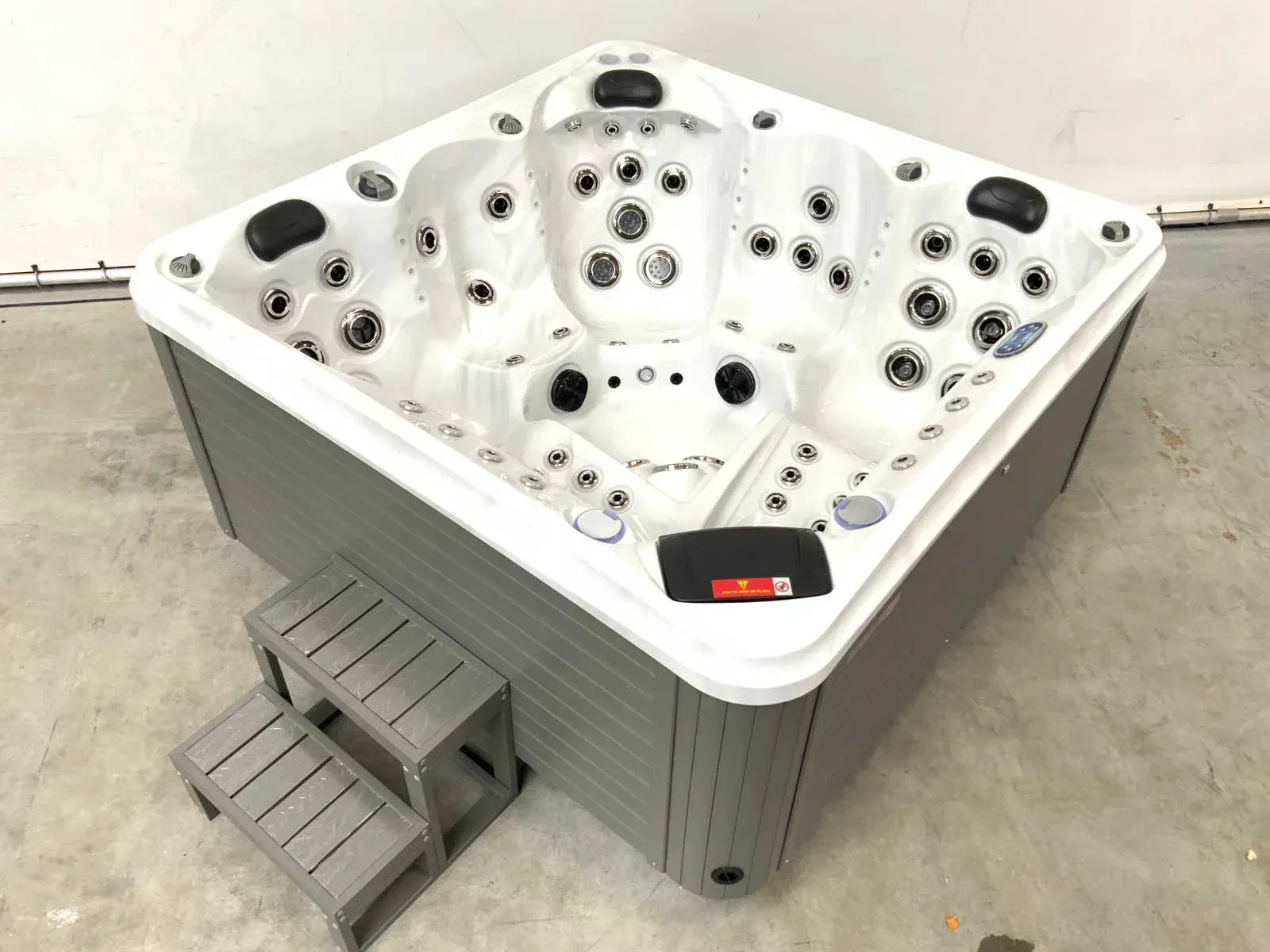 Douglas hout, tuinhout -huisjes, jacuzzi’s, dakleer en bouwmaterialen
