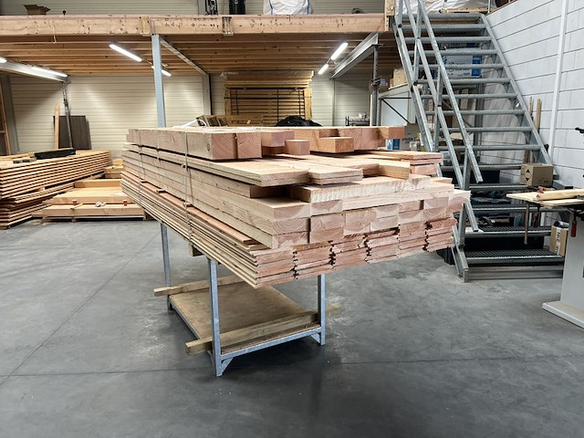 Douglas overkapping met overstek 300*900cm verando - afbeelding 4 van  8