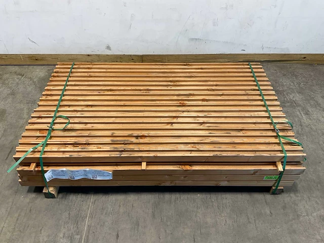 Douglas paal met gleuf geschaafd 190x6,5x6,5 cm (90x) - afbeelding 2 van  7