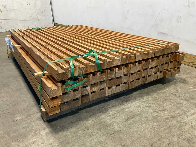 Douglas paal met gleuf geschaafd 190x6,5x6,5 cm (90x) - afbeelding 4 van  7
