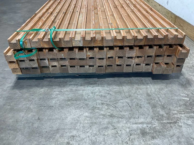 Douglas paal met gleuf geschaafd 190x6,5x6,5 cm (90x) - afbeelding 5 van  7