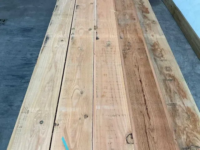Douglas plank - halfhout 400x19,5x1,8 cm (25x) - afbeelding 3 van  6