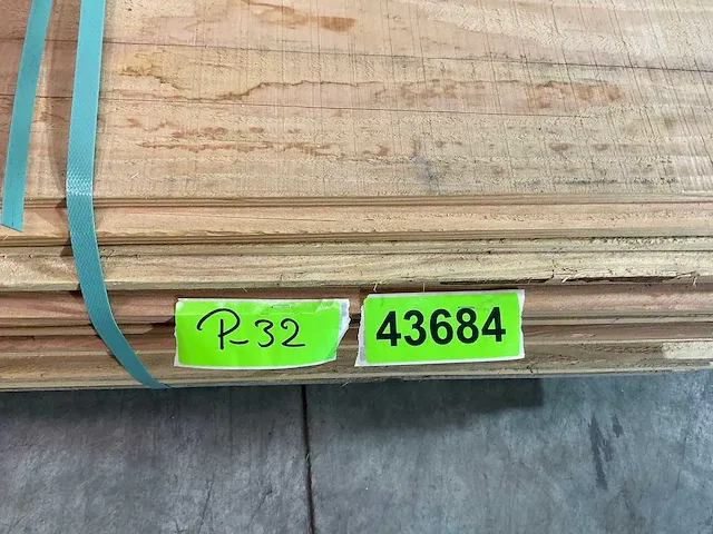 Douglas plank - halfhout 400x19,5x1,8 cm (25x) - afbeelding 6 van  6