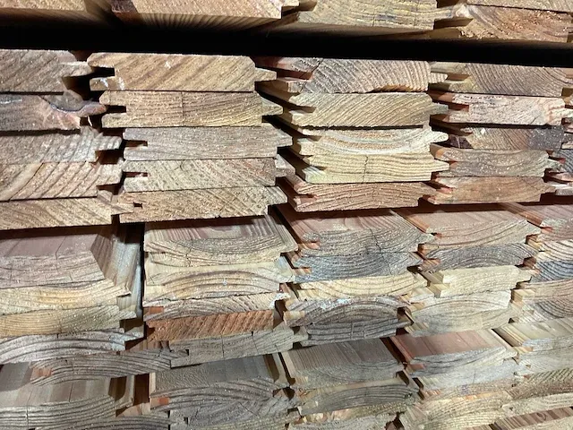 Douglas plank - met mes en groef 400x9,5x1,8 cm (100x) - afbeelding 5 van  7