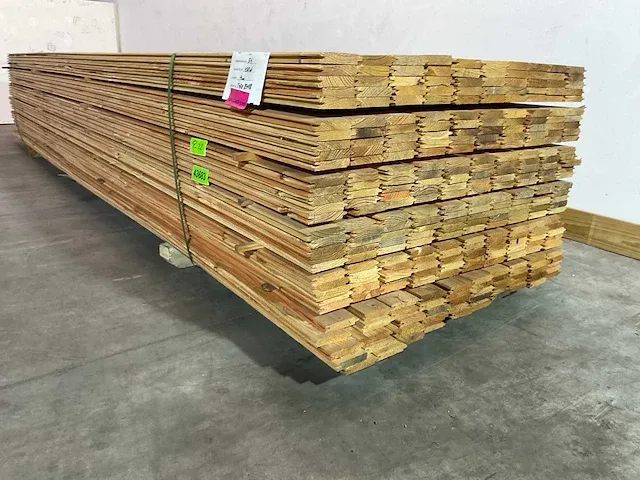 Douglas plank - met mes en groef 400x9,5x1,8 cm (100x) - afbeelding 6 van  7