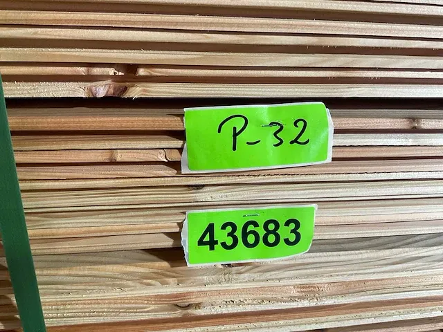 Douglas plank - met mes en groef 400x9,5x1,8 cm (100x) - afbeelding 7 van  7