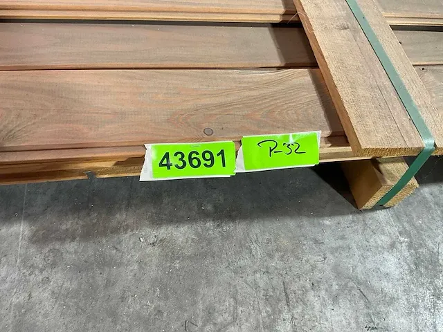 Douglas plank - met mes en groef 550x11,5x1,8 cm (20x) - afbeelding 6 van  6