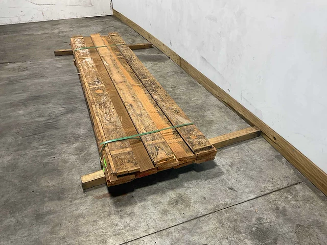 Douglas plank 310x14,5x2 cm (27x) - afbeelding 1 van  5