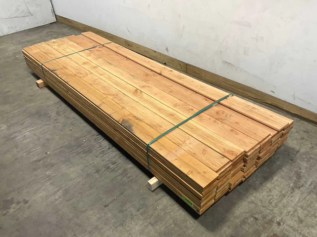 Douglas plank geschaafd 300x15x2.2 cm (101x) - afbeelding 1 van  6